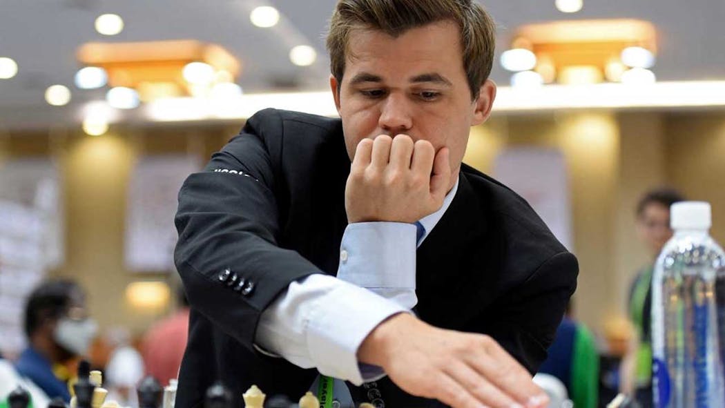 World Chess Champion Quits Game After Just 1 Move Amid Cheatin