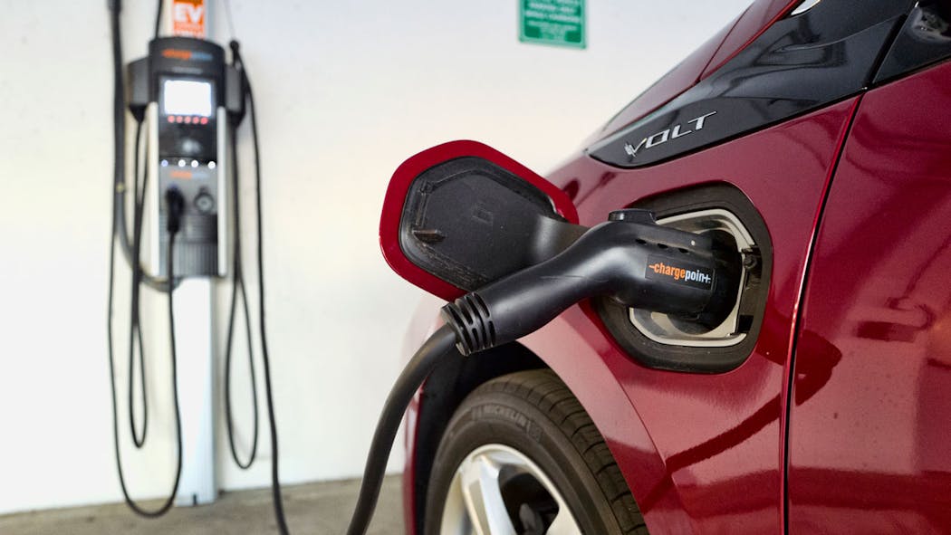17 States Weigh Adopting California’s Electric Car Mandate