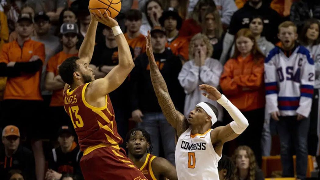 Anderson Leads Oklahoma St. Past No. 12 Iowa State 61-59