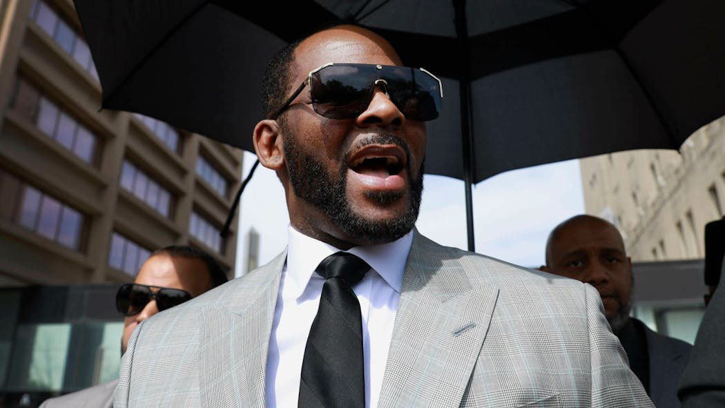 R. Kelly Jury To Hear Opening Statements At Trial In Chicago