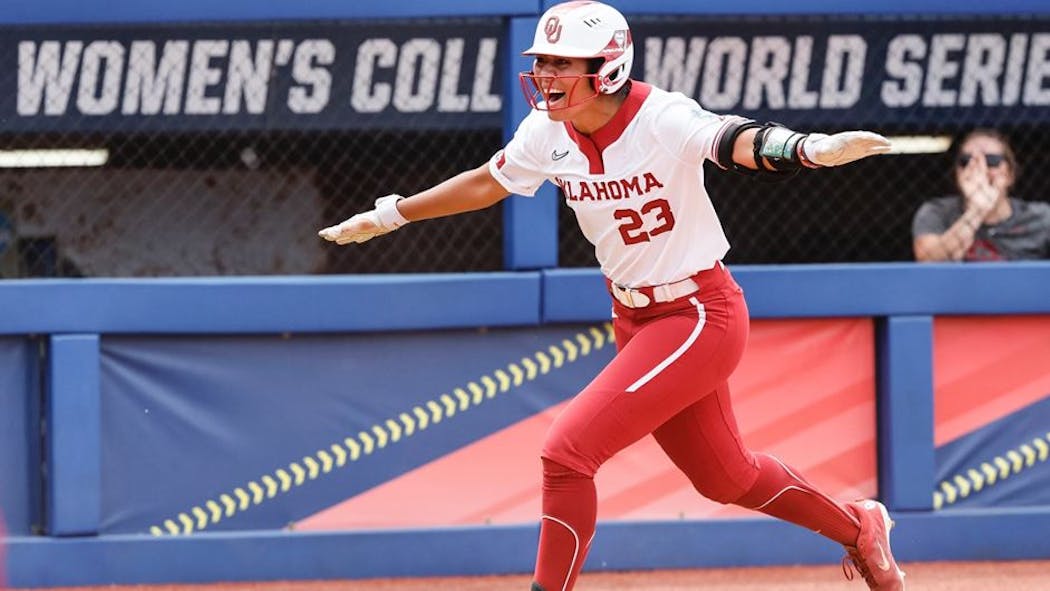 Sooners Defeat Longhorns 7-2, Advance To WCWS Semifinals