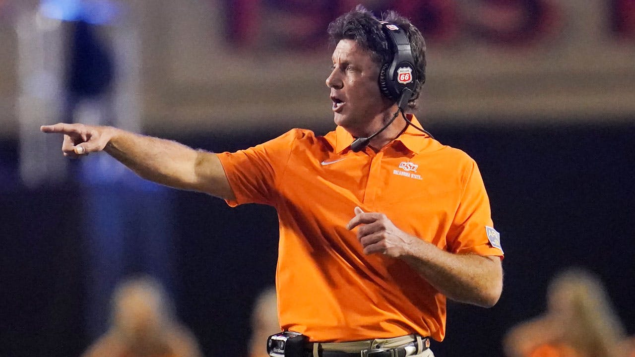 Mike Gundy, OSU Running Back Ollie Gordon II Win Big 12 Coach & Player ...