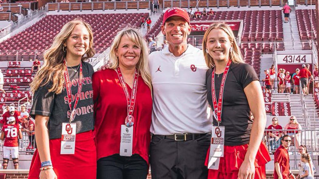 Julie and Brent Venables (middle)